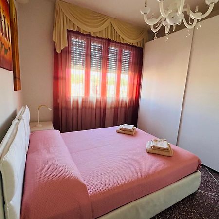 Casa Al Mare Valentina Daire Viareggio Dış mekan fotoğraf